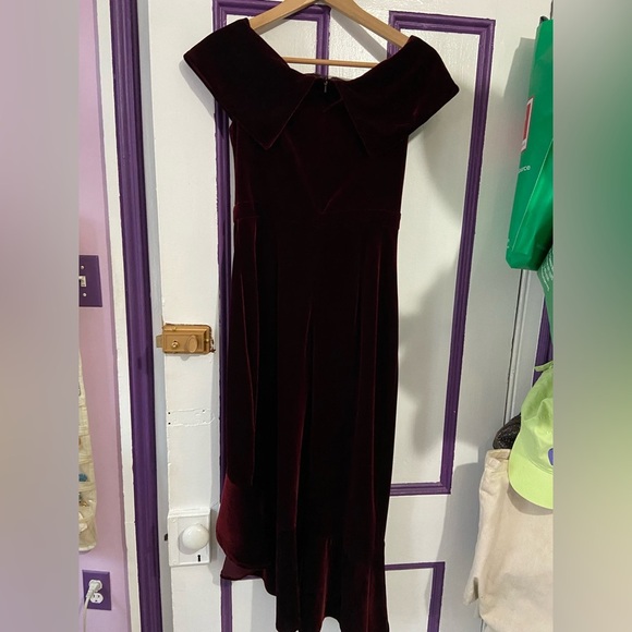 Burgundy XSCAPE Velvet Dress Size 8 - Picture 3 of 5